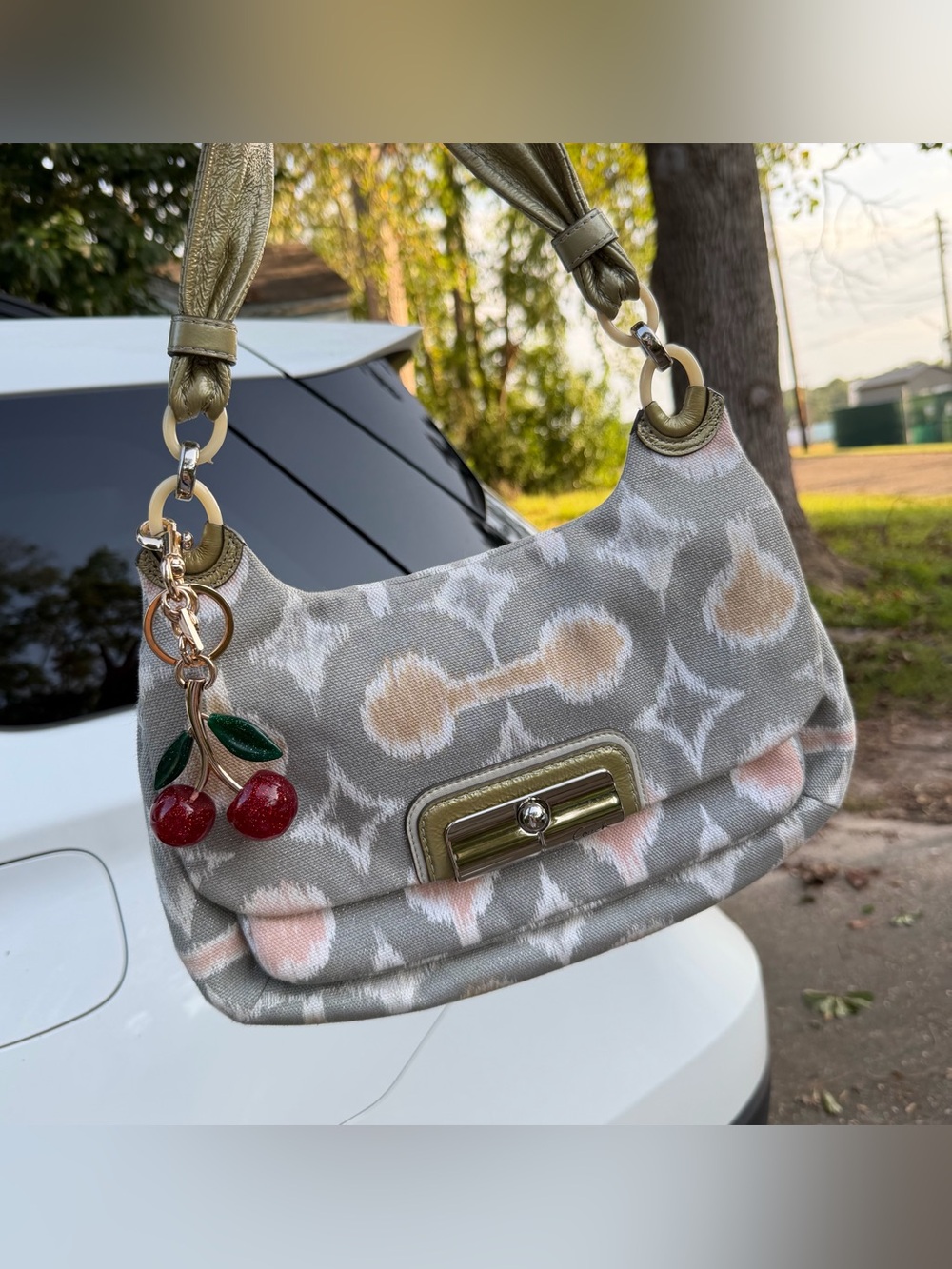 Vintage 2011 Coach Kristin Op Art